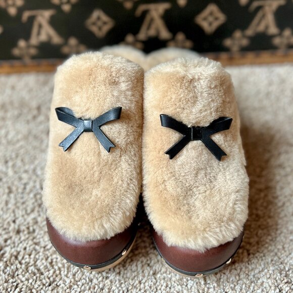 Fabrizio Viti Brown Leather Black Trim and Shearling Bow Mules Clogs, NEW - Picture 4 of 6